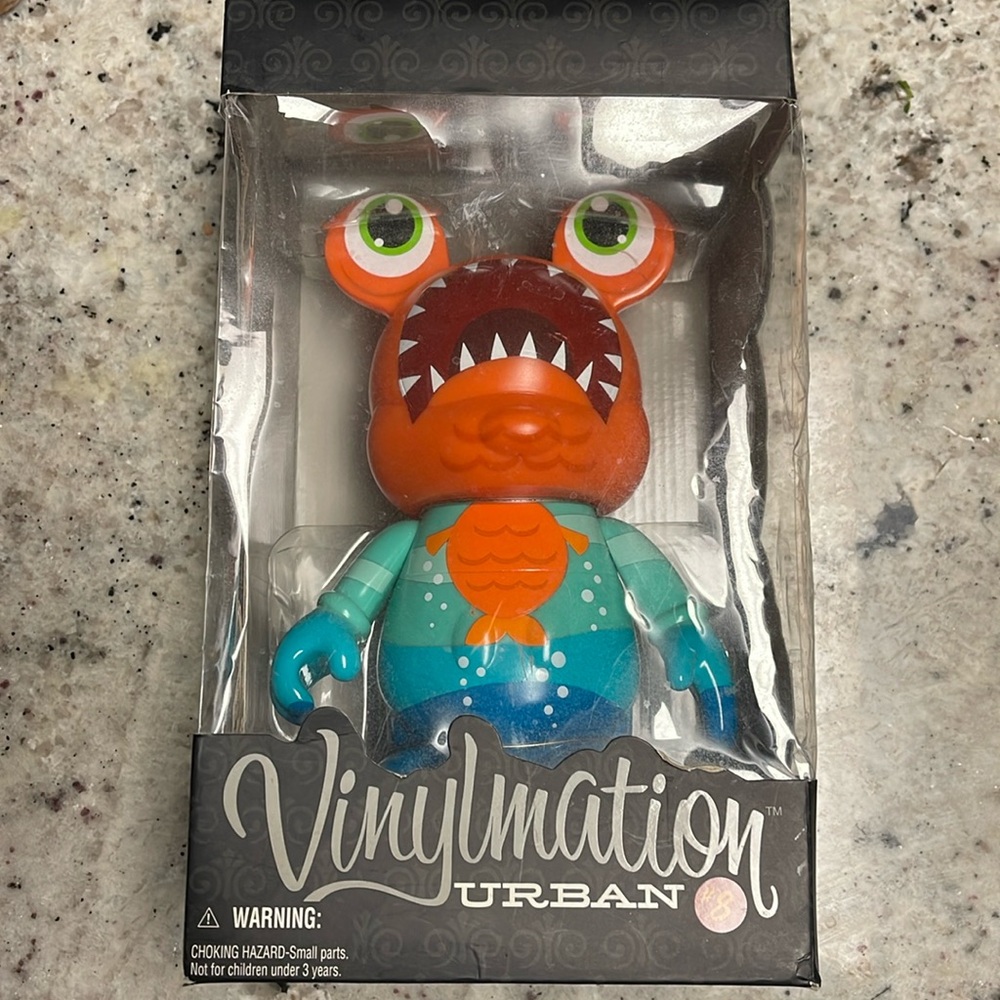 Vinylmation Urban 9” Walt Disney World Disney Parks Limited Edition Collectible